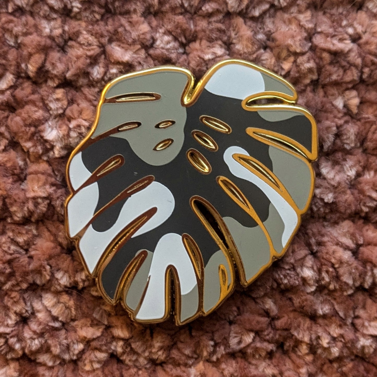 Monstera Pin - Kaiyo Clubhouse